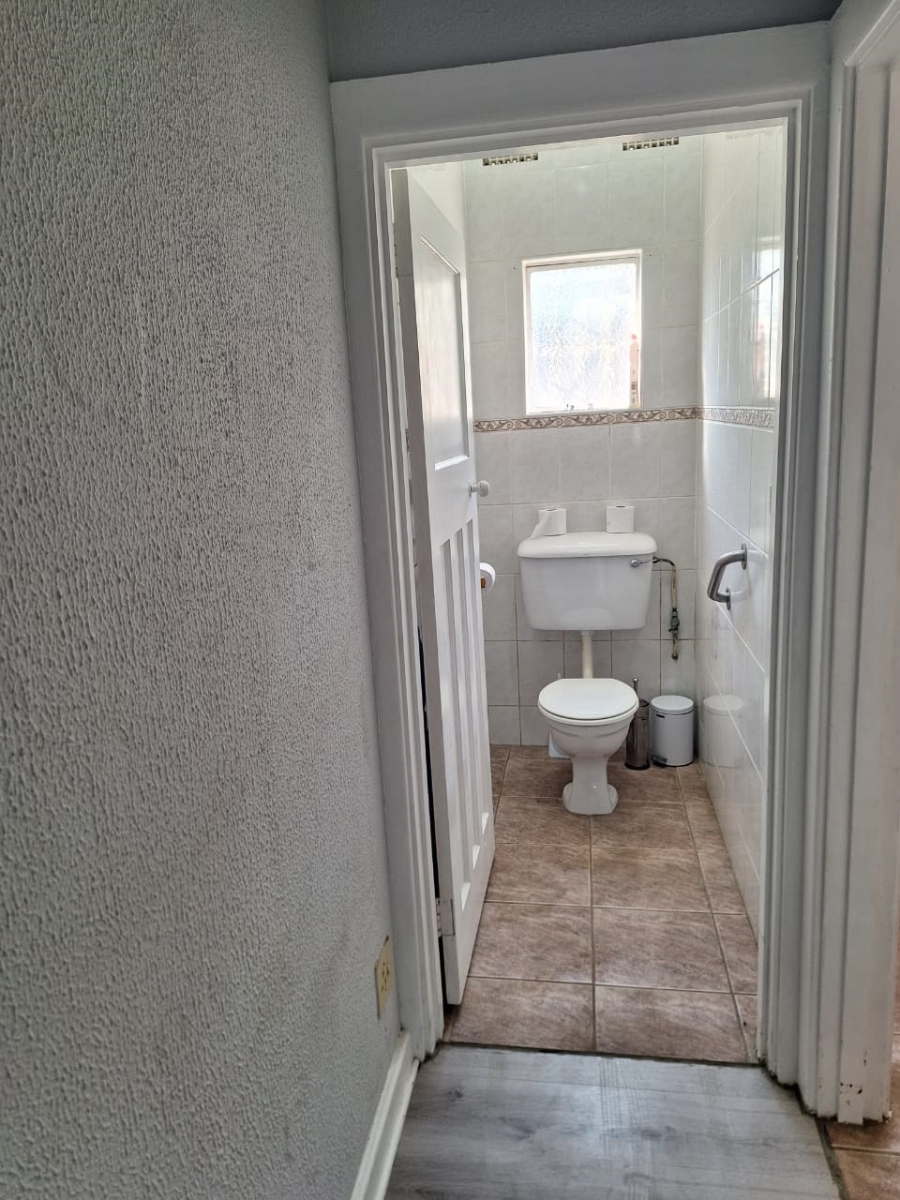  Bedroom Property for Sale in Amalinda Eastern Cape